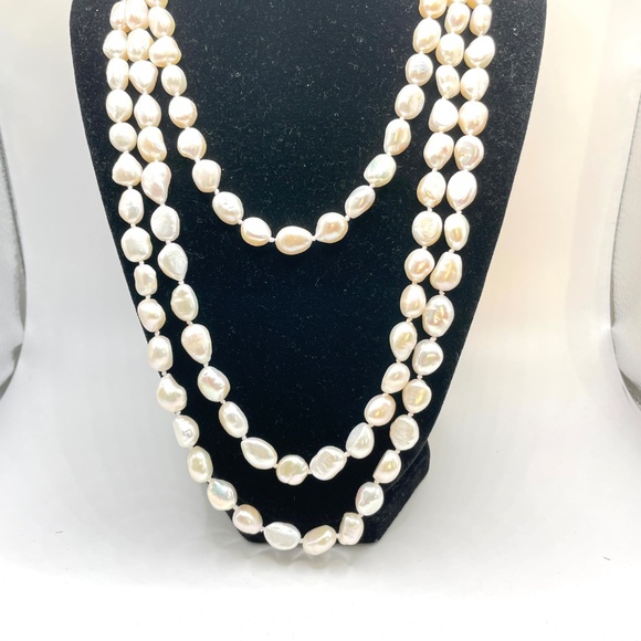 Sprig NWT Cultured Pearl Endless Long Necklace 60" - Picture 1 of 8